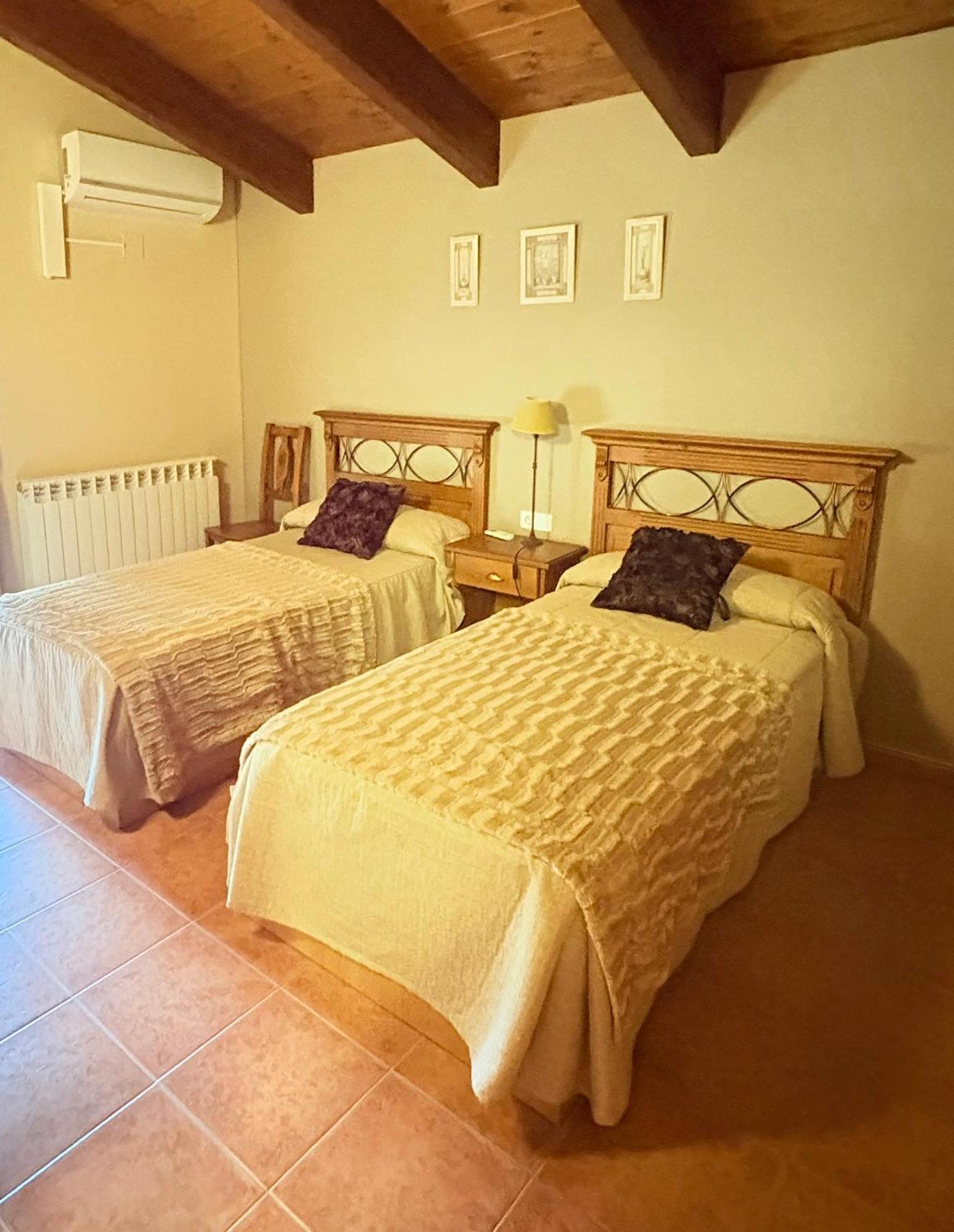 Hotel Guara Inluka Las Almunias Quarto foto