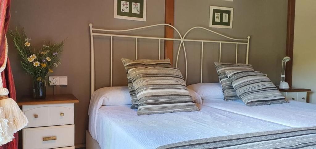 Hotel Guara Inluka Las Almunias Quarto foto