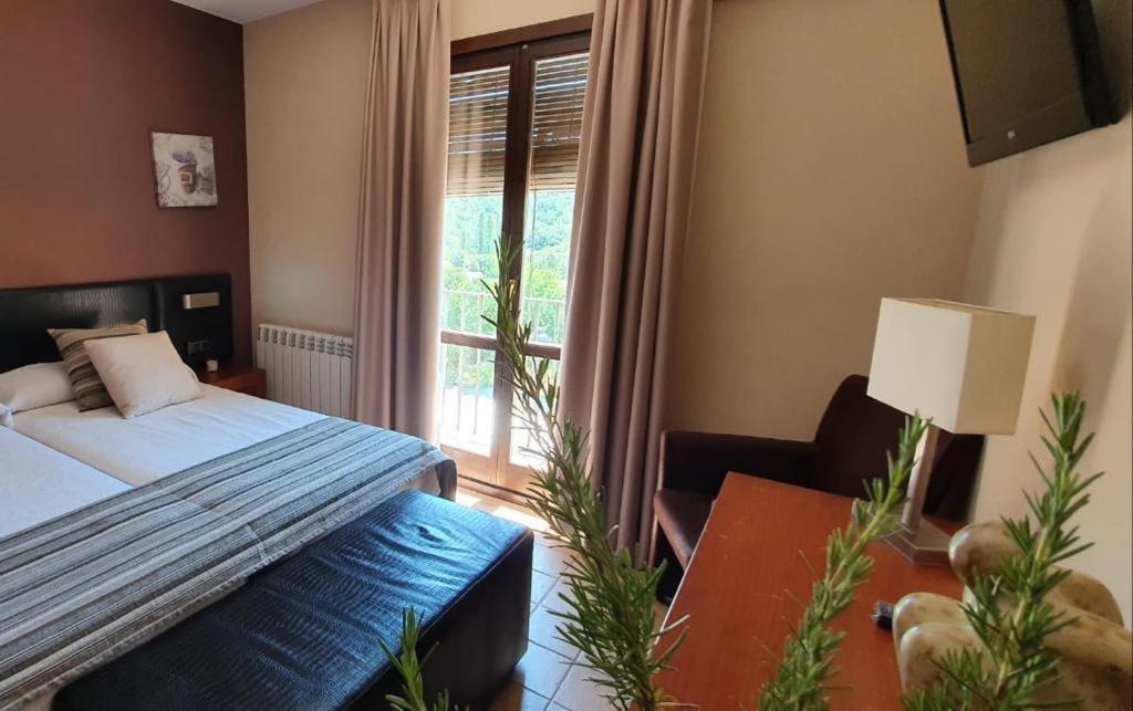 Hotel Guara Inluka Las Almunias Quarto foto